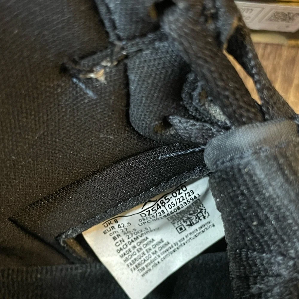 Like New AIR JORDAN 1 RETRO HIGH OG - Picture 8 of 10